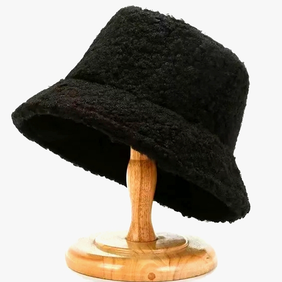 Gorgeous Black Fall Winter Wool Sherpa Style Bucket Hat Adjustable Unique - Picture 1 of 2